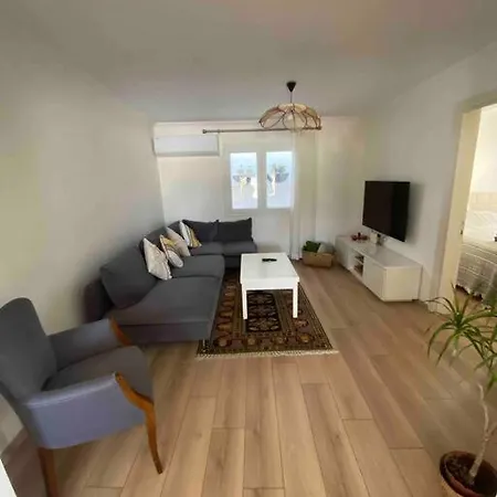Aile Apartmani, Teras Kat Daire Appartement Bodrum